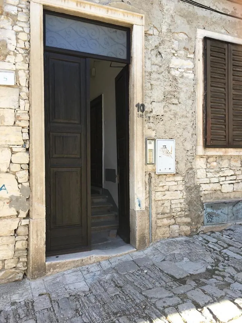 Cosy Old Town Apartment 普拉