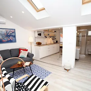 Apartment Sweet With Free Private Parking, Pula