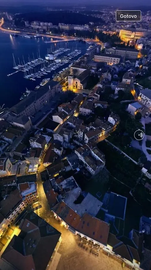 Cosy Old Town Apartment Pula
